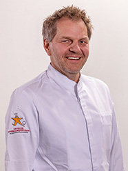 vorstand oliver varsakis